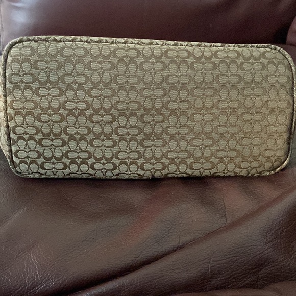 Vintage Coach Signature shoulder bag - Picture 3 of 8